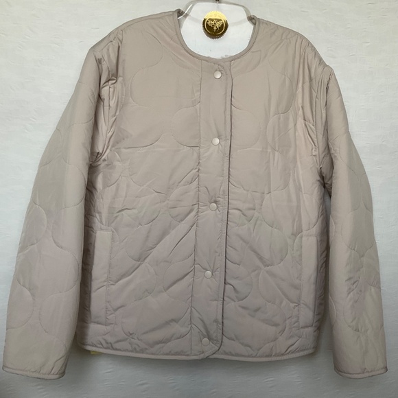 Tentree Women’s Quilted Jacket Reversible Bomber in Pale Oak Vintage White Sz S - Picture 3 of 16